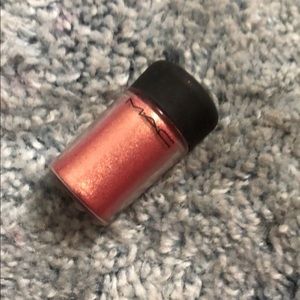 Mac Rose Gold Loose pigment